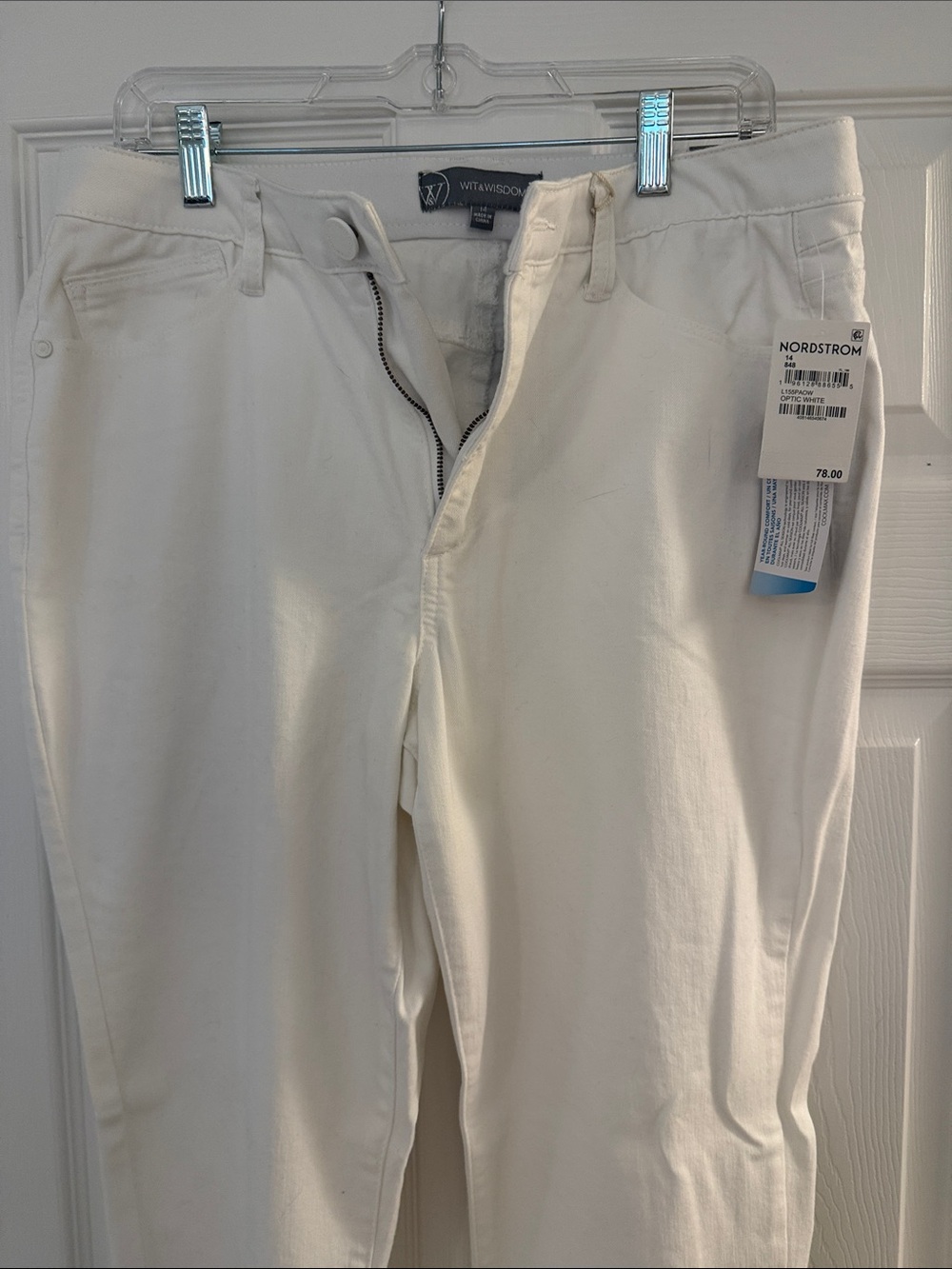 Wit & Wisdom White Ankle Cropped Jeans